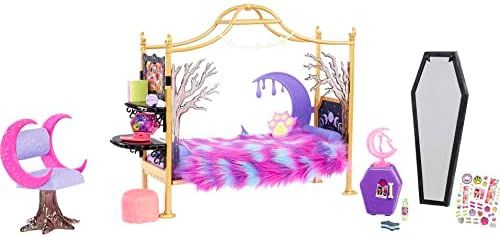 Clawdeen Wolf bedroom playset with gold bed and faux fur blanket