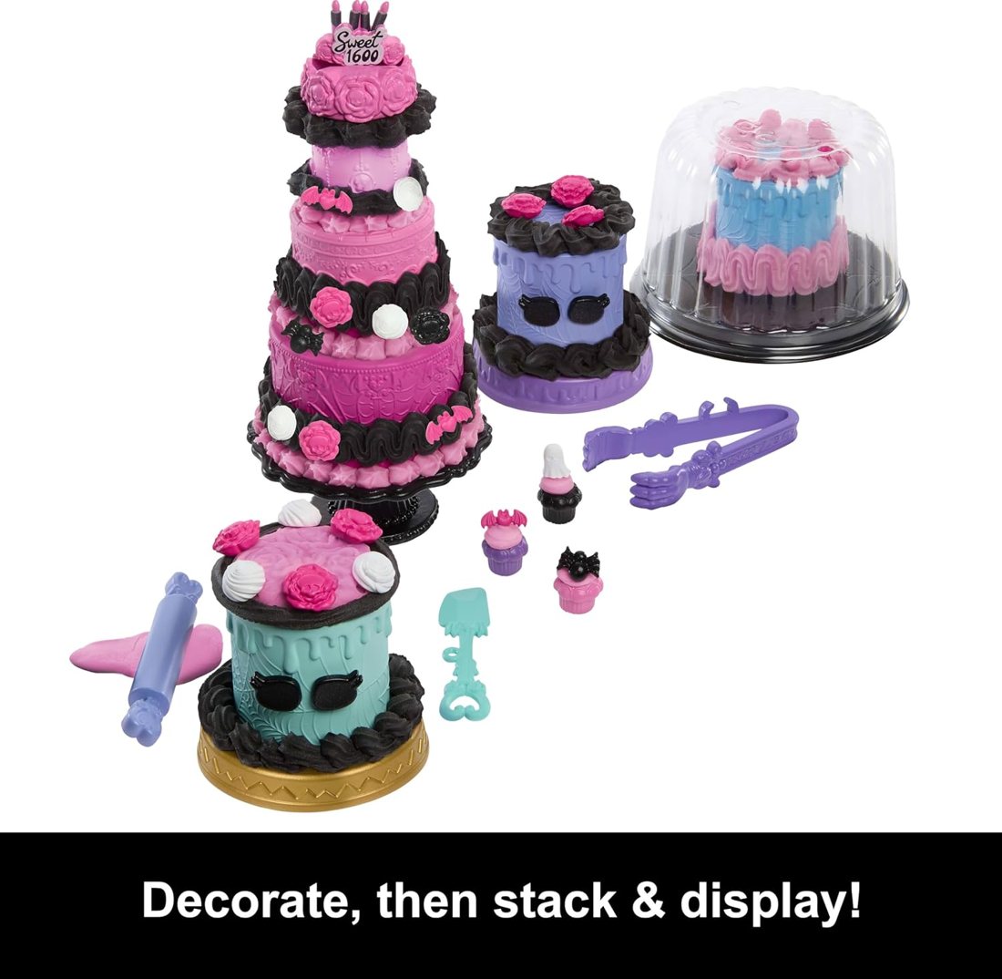 Clawdeen Wolf Scary Sweet Cake Kit view 6