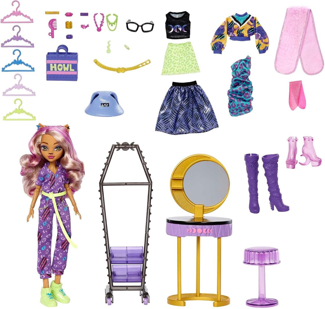 Clawdeen Wolf Boo-tique Studio Playset view 3