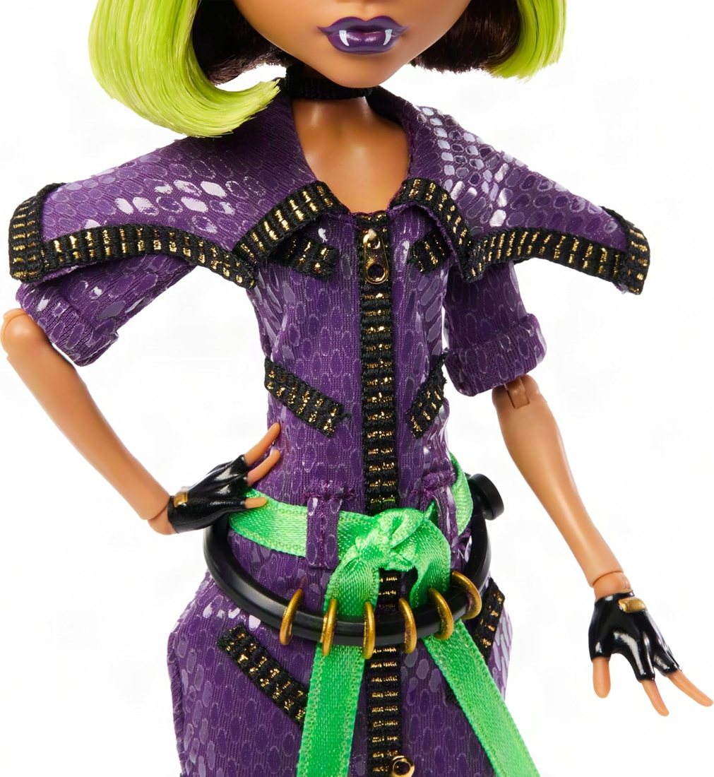 Clawdeen Wolf Dawn of the Dance Doll view 4