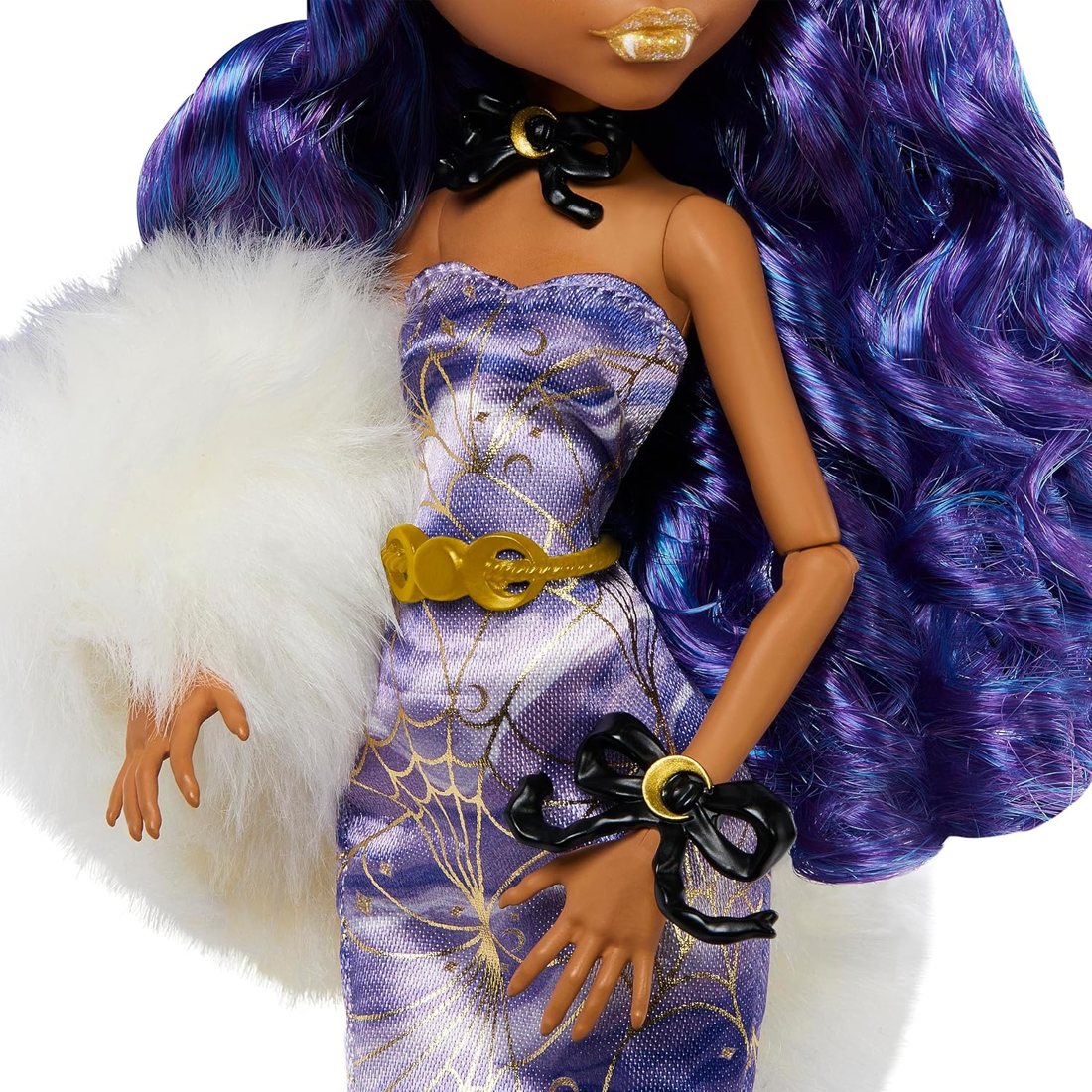 Clawdeen Wolf Howliday Winter Edition Doll view 4