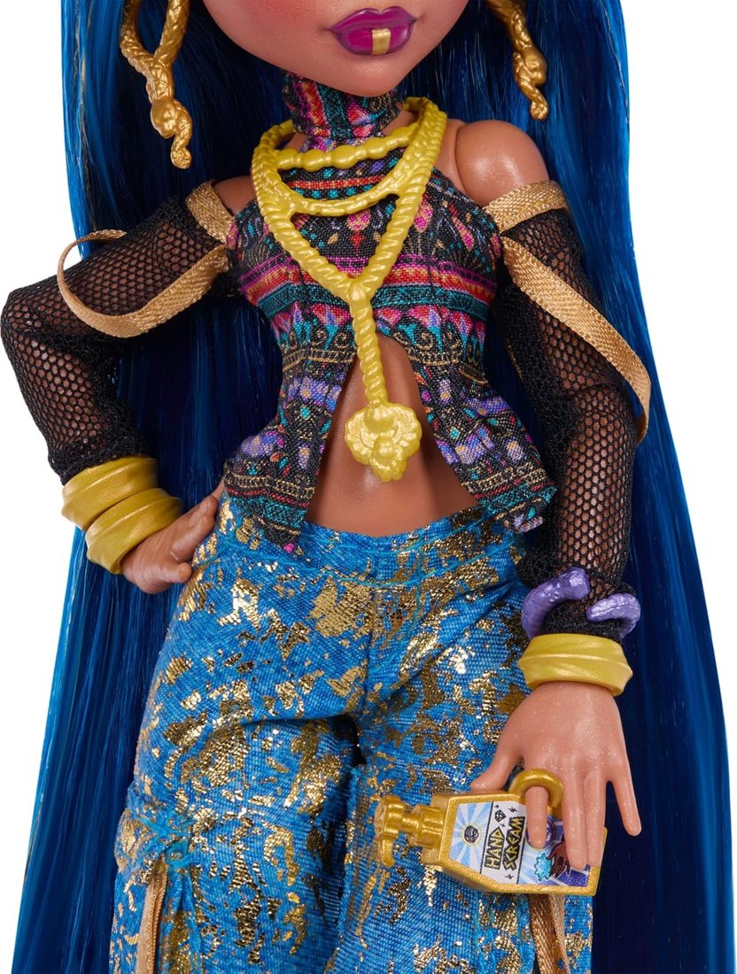 Cleo De Nile Doll with Pet Cobra view 5