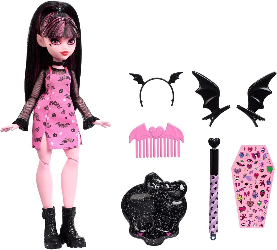 Draculaura Gore-ganizer Beauty Kit view 6